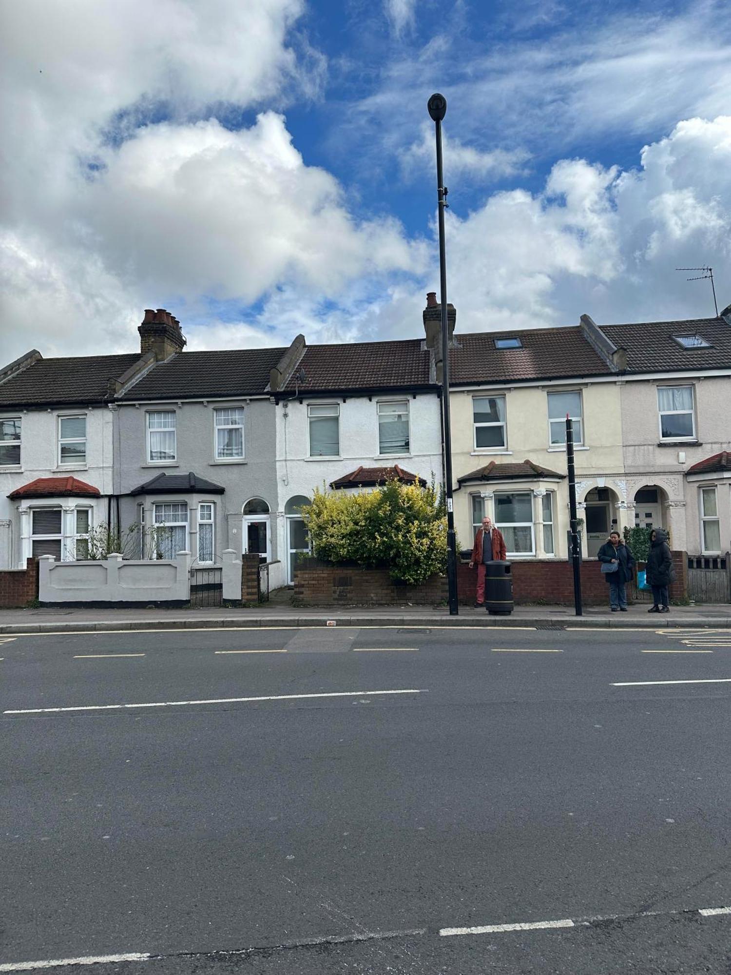 - Breakfast Free In Private House, Alross Group Norwood